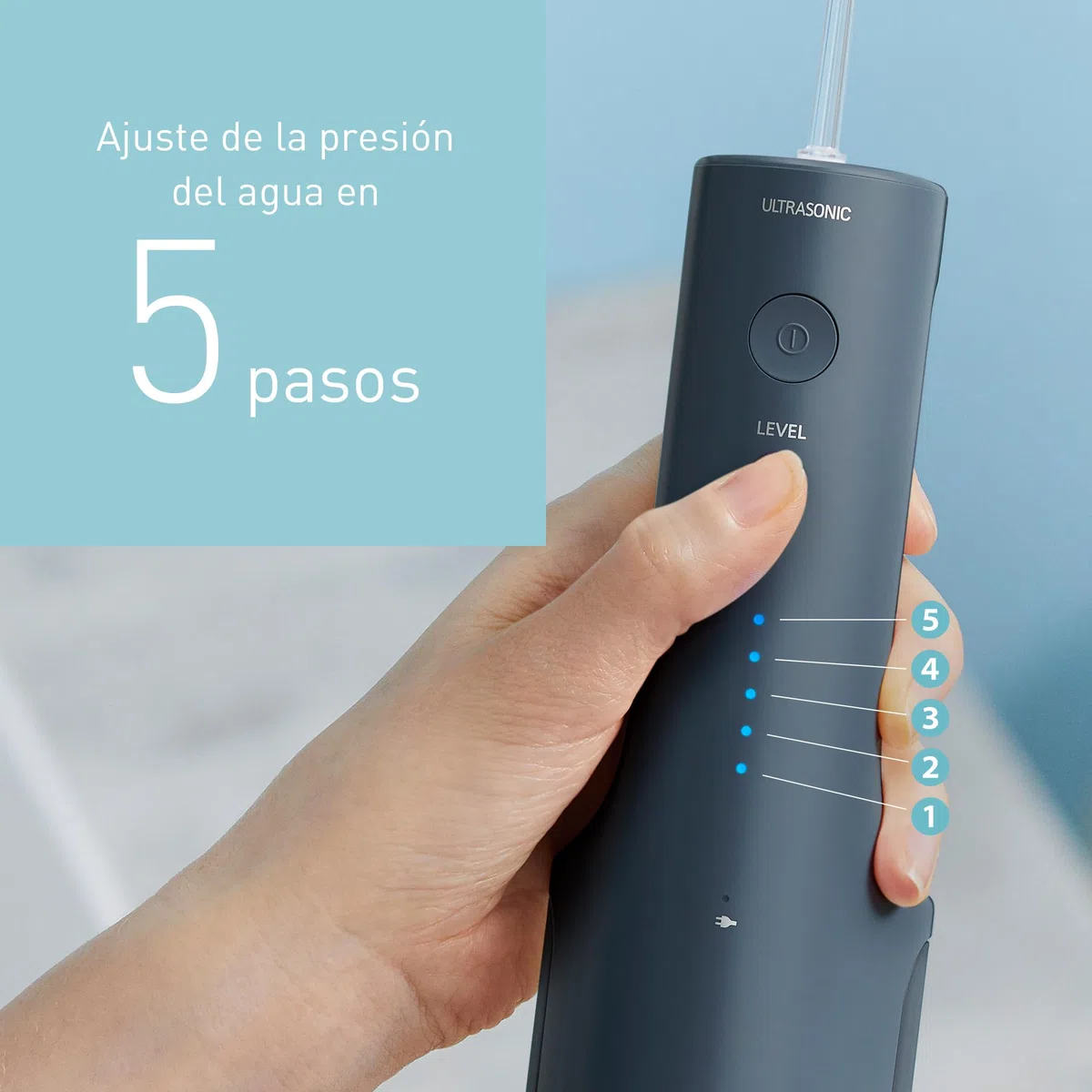Panasonic Serie 600 Irrigador Bucal Ultrasónico EW-DJ66-A303, Irrigador Bucal para Dientes, 200 ml, IPX7, 2 Boquillas Ultrasónicas, 5 Presiónes, Accesorio de Viaje, Azul Marino